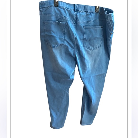 G by Giuliana forever stretch denim pull on jeans. Size 26W. NWT - Picture 4 of 14